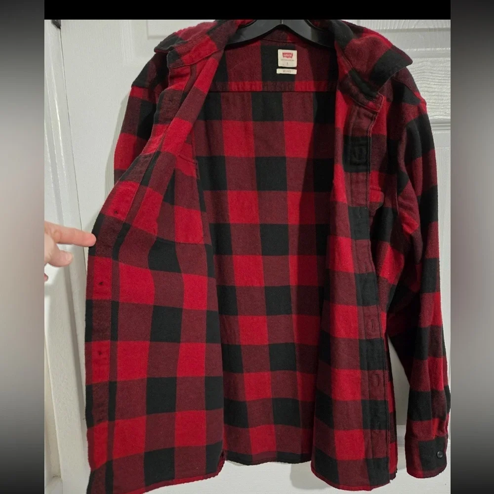 100% Cotton Levi's Red and Black Checkered Men's Shirt